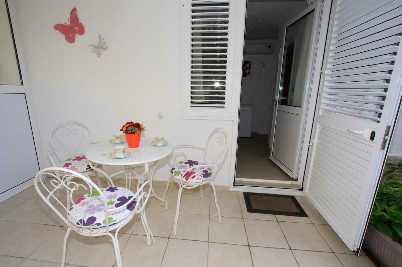 Apartmani Ivona & Ivo Makarska Exterior foto